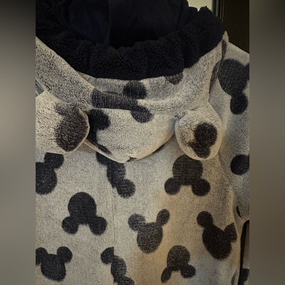 Disney Mickey Mouse Gray Fleece Onesie Pajamas Women’s Medium Cozy Lounge - Picture 6 of 6